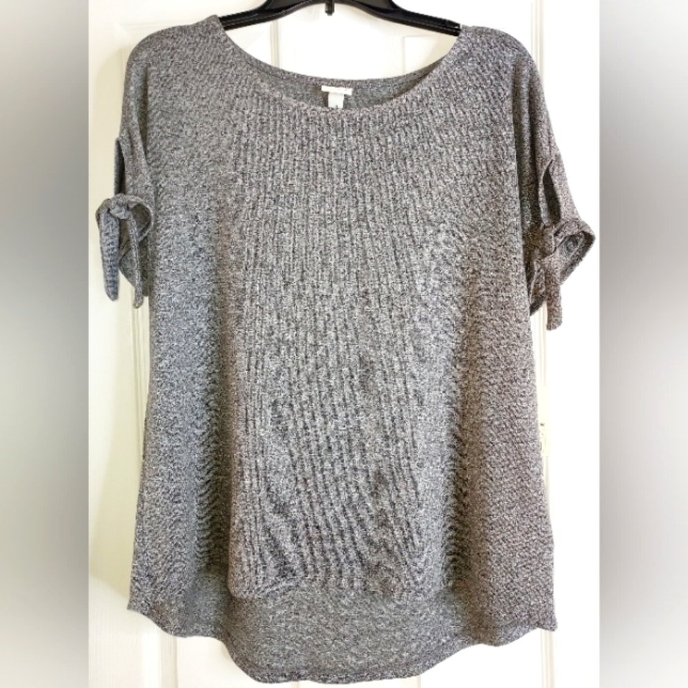 Scoop neck lightweight sweater tee